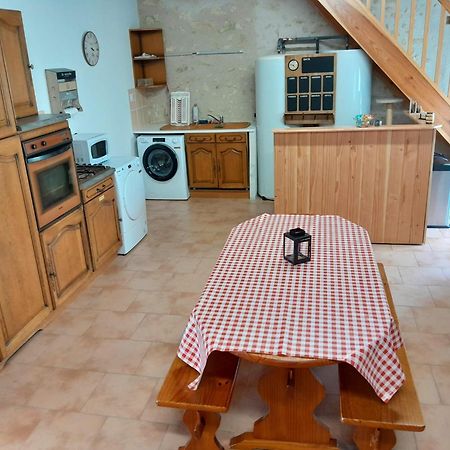 Le Relais De Poste Hotel Orbigny Bagian luar foto